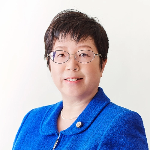 弁護士　鴇田香織